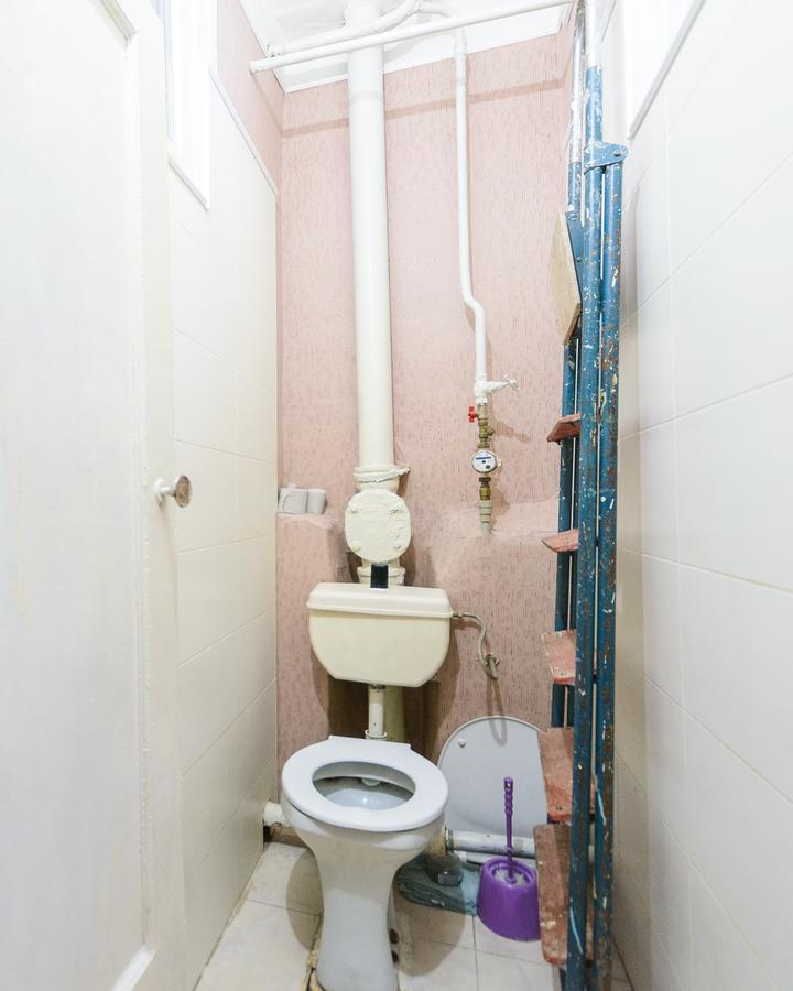 по адресу ул. черняховского 12 Apartment Kyiv